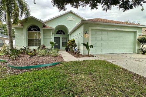 Casa en venta en Spring Hill, Florida, 3 dormitorios, 148.64 m2 № 1902141 - foto 1