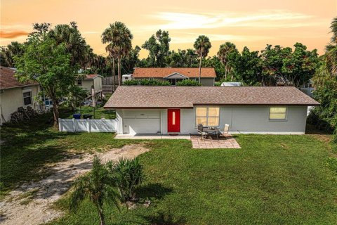 Casa en venta en Venice, Florida, 3 dormitorios, 80.17 m2 № 1914856 - foto 1
