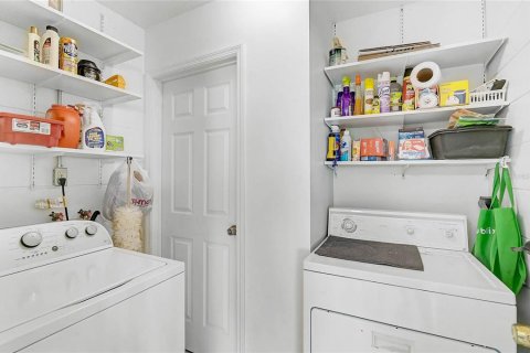Casa en venta en Venice, Florida, 3 dormitorios, 80.17 m2 № 1914856 - foto 17