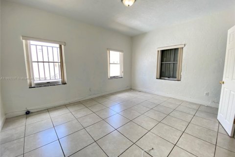 Apartamento en alquiler en Homestead, Florida, 2 dormitorios, 578.6 m2 № 1944057 - foto 12