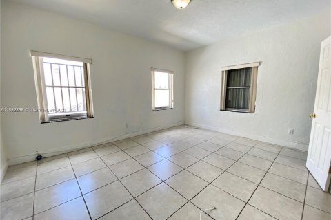 Apartamento en alquiler en Homestead, Florida, 2 dormitorios, 578.6 m2 № 1944057 - foto 7