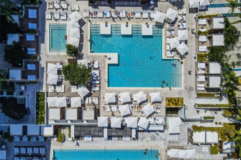 Condo in Miami Beach, Florida, 1 bedroom  № 2022695 - photo 8