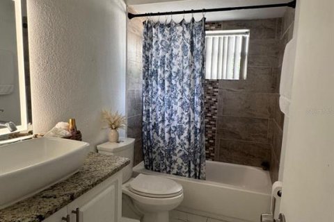 Casa en venta en Tampa, Florida, 3 dormitorios, 107.58 m2 № 1908708 - foto 8