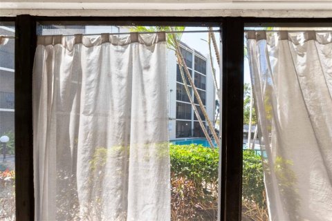 Copropriété à vendre à Sarasota, Floride: 2 chambres, 64.1 m2 № 1582605 - photo 21