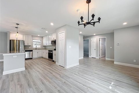 Casa en venta en Orlando, Florida, 3 dormitorios, 157.38 m2 № 1774018 - foto 28