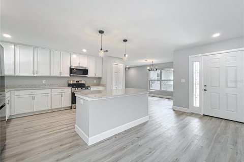 Casa en venta en Orlando, Florida, 3 dormitorios, 157.38 m2 № 1774018 - foto 18