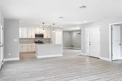 Casa en venta en Orlando, Florida, 3 dormitorios, 157.38 m2 № 1774018 - foto 17