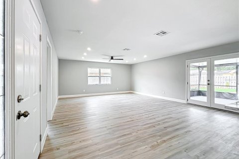 Casa en venta en Orlando, Florida, 3 dormitorios, 157.38 m2 № 1774018 - foto 12