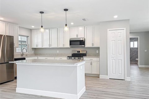 Casa en venta en Orlando, Florida, 3 dormitorios, 157.38 m2 № 1774018 - foto 19