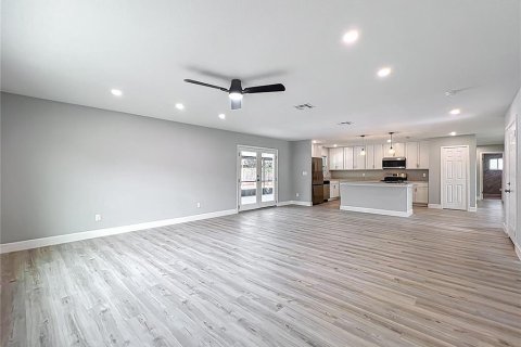 Casa en venta en Orlando, Florida, 3 dormitorios, 157.38 m2 № 1774018 - foto 15