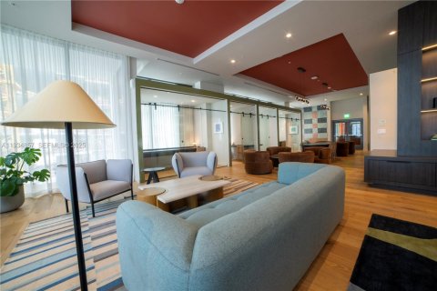 Condo in Miami, Florida, 1 bedroom  № 1994116 - photo 19