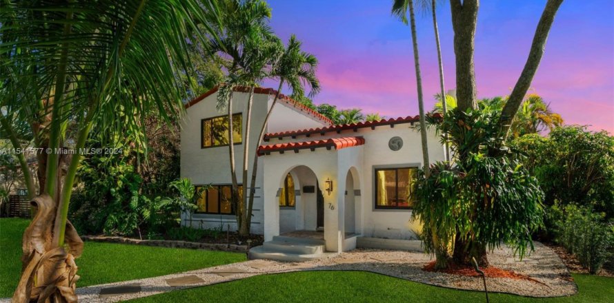 House in Miami Shores, Florida 3 bedrooms, 155.43 sq.m. № 1775295