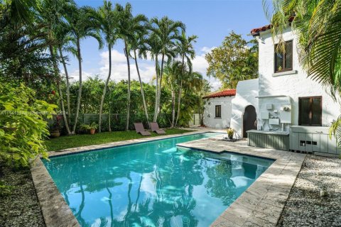House in Miami Shores, Florida 3 bedrooms, 155.43 sq.m. № 1775295 - photo 24