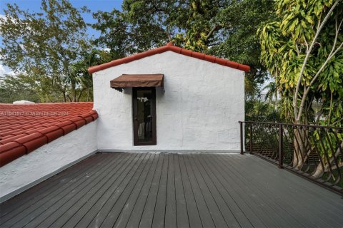 House in Miami Shores, Florida 3 bedrooms, 155.43 sq.m. № 1775295 - photo 19