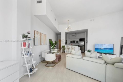 Condominio en venta en Miami, Florida, 1 dormitorio, 92.9 m2 № 1972377 - foto 5