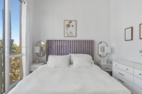 Condominio en venta en Miami, Florida, 1 dormitorio, 92.9 m2 № 1972377 - foto 20