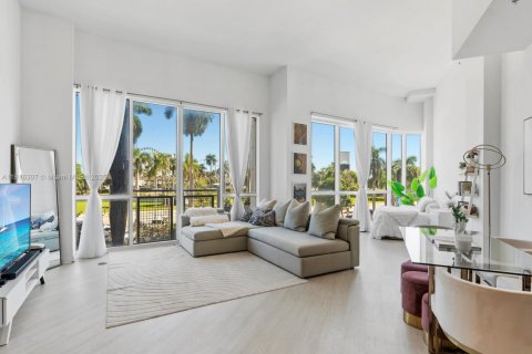 Condominio en venta en Miami, Florida, 1 dormitorio, 92.9 m2 № 1972377 - foto 1