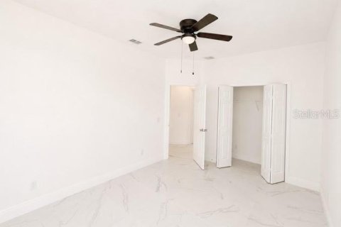 Casa en venta en Kissimmee, Florida, 4 dormitorios, 213.86 m2 № 2167686 - foto 28