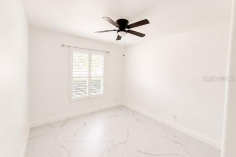 Casa en venta en Kissimmee, Florida, 4 dormitorios, 213.86 m2 № 2167686 - foto 26
