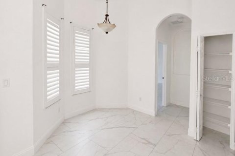 Casa en venta en Kissimmee, Florida, 4 dormitorios, 213.86 m2 № 2167686 - foto 7