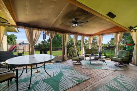 House in Loxahatchee Groves, Florida 3 bedrooms, 170.2 sq.m. № 2378401 - photo 24