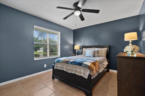 House in Loxahatchee Groves, Florida 3 bedrooms, 170.2 sq.m. № 2378401 - photo 15