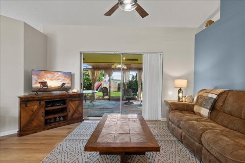 House in Loxahatchee Groves, Florida 3 bedrooms, 170.2 sq.m. № 2378401 - photo 4