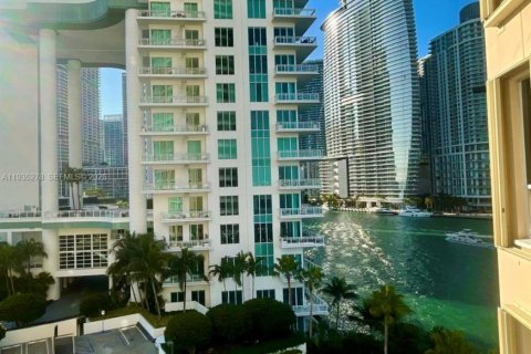 Condo in Miami, Florida, 1 bedroom  № 1996431 - photo 15