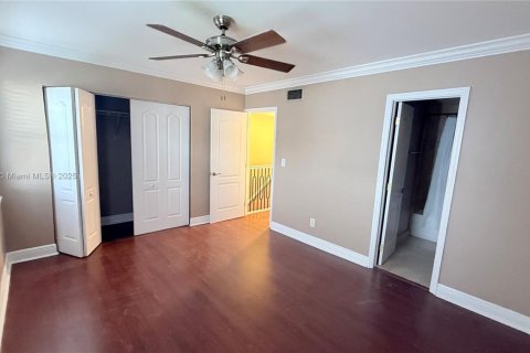 Touwnhouse à louer à South Miami, Floride: 2 chambres, 93.55 m2 № 1813866 - photo 15
