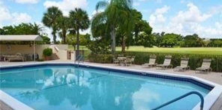 Condo in Lauderhill, Florida, 2 bedrooms  № 990493
