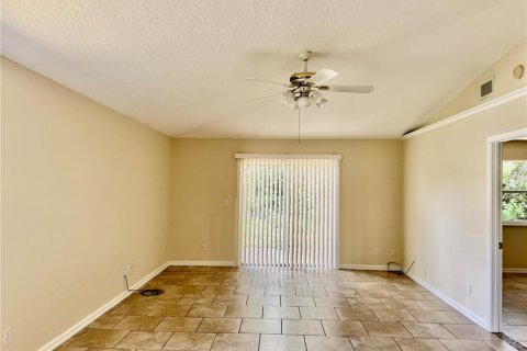 Commercial property in Palm Coast, Florida 6 bedrooms, 222.41 sq.m. № 1909590 - photo 5
