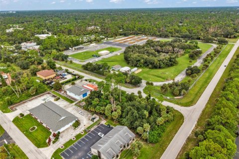 Land in Port Charlotte, Florida № 2402745 - photo 9