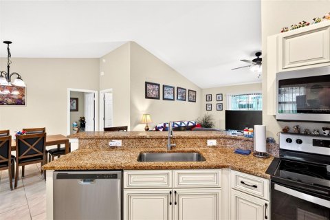 Villa ou maison à vendre à Ocala, Floride: 3 chambres, 133.87 m2 № 2238580 - photo 14