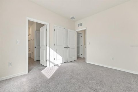 Touwnhouse à vendre à Newberry, Floride: 3 chambres, 165.83 m2 № 2436796 - photo 16