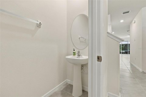 Touwnhouse à vendre à Newberry, Floride: 3 chambres, 165.83 m2 № 2436796 - photo 10