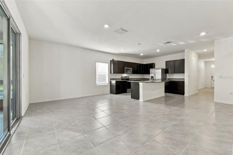 Touwnhouse à vendre à Newberry, Floride: 3 chambres, 165.83 m2 № 2436796 - photo 6