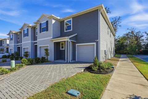 Touwnhouse à vendre à Newberry, Floride: 3 chambres, 165.83 m2 № 2436796 - photo 2
