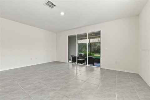 Touwnhouse à vendre à Newberry, Floride: 3 chambres, 165.83 m2 № 2436796 - photo 7