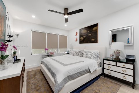 Condominio en venta en Miami Beach, Florida, 1 dormitorio, 69.68 m2 № 1946756 - foto 11