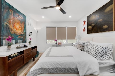 Condominio en venta en Miami Beach, Florida, 1 dormitorio, 69.68 m2 № 1946756 - foto 12