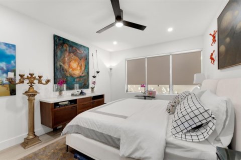 Condominio en venta en Miami Beach, Florida, 1 dormitorio, 69.68 m2 № 1946756 - foto 13