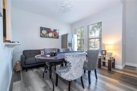 Casa en venta en Davenport, Florida, 7 dormitorios, 285.3 m2 № 1773837 - foto 12