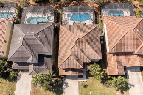 Casa en venta en Davenport, Florida, 7 dormitorios, 285.3 m2 № 1773837 - foto 2