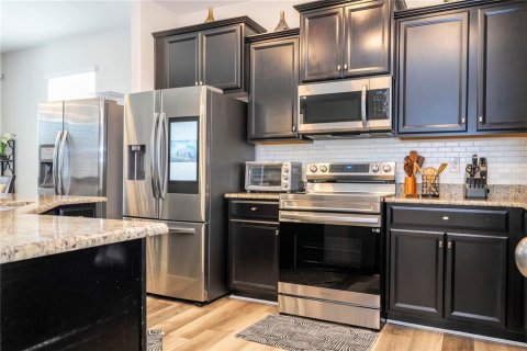 Casa en venta en Davenport, Florida, 7 dormitorios, 285.3 m2 № 1773837 - foto 16