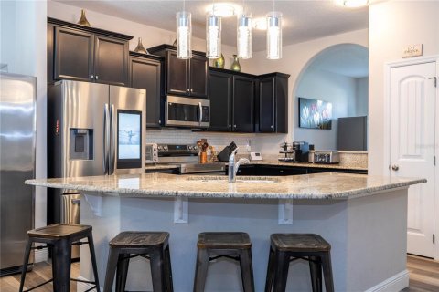 Casa en venta en Davenport, Florida, 7 dormitorios, 285.3 m2 № 1773837 - foto 19