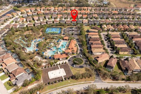 Casa en venta en Davenport, Florida, 7 dormitorios, 285.3 m2 № 1773837 - foto 4