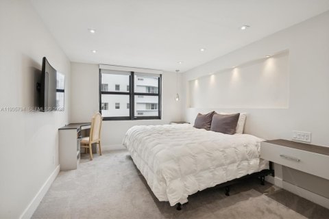 Condominio en venta en Miami Beach, Florida, 2 dormitorios, 88.16 m2 № 1993991 - foto 8