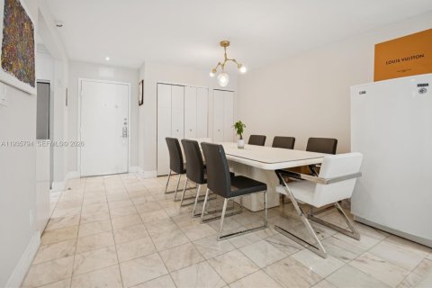 Condominio en venta en Miami Beach, Florida, 2 dormitorios, 88.16 m2 № 1993991 - foto 5