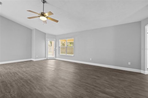 House in Gainesville, Florida 3 bedrooms, 139.73 sq.m. № 1782198 - photo 4