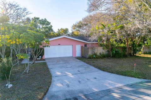 Villa ou maison à vendre à Clearwater, Floride: 3 chambres, 158.03 m2 № 2103674 - photo 4